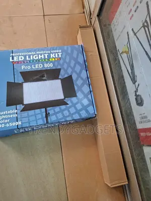 Led 800 Professional Studio Light – Kit