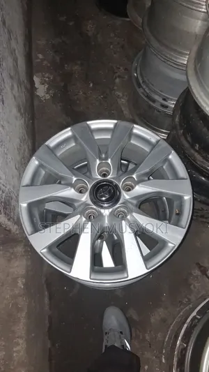 Landcruiser V8 Size 18inch Wheels