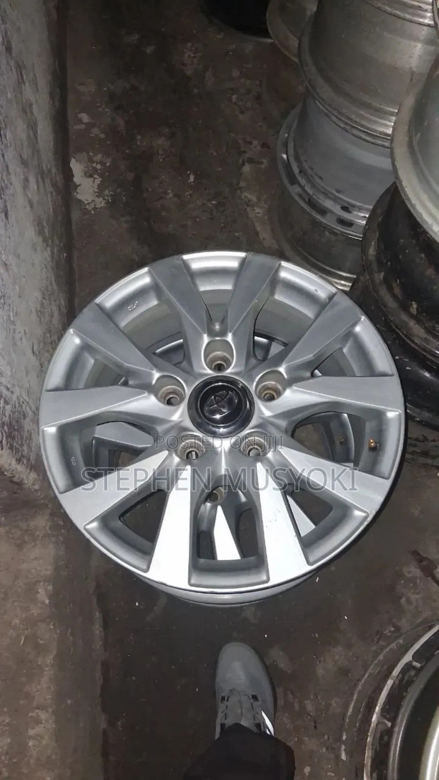 Landcruiser V8 Size 18inch Wheels
