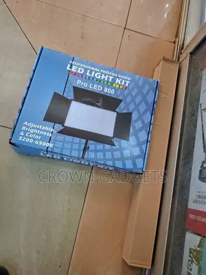 Led 800 Camera Light Kit With Battery Ac Adapter
