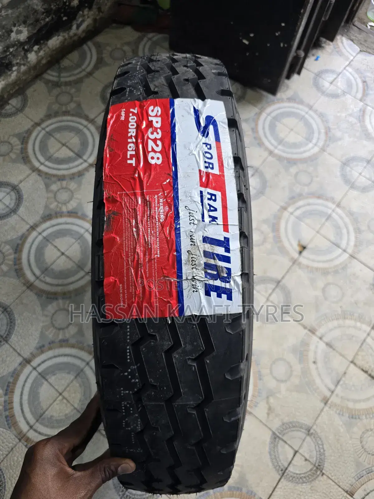 700r16 Sportrak Tyre