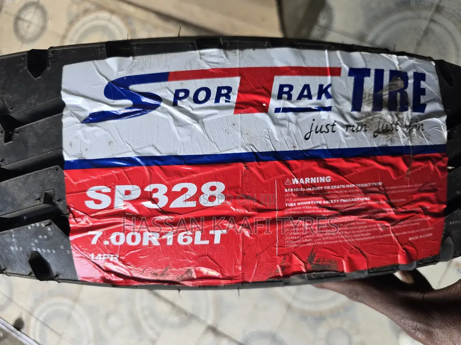 700r16 Sportrak Tyre