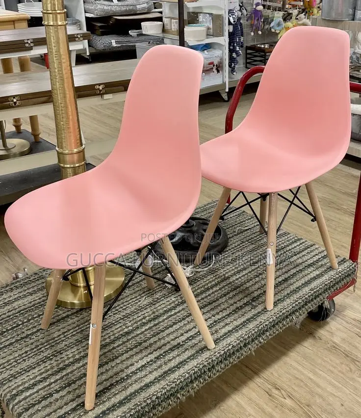 Armless Leather Cushioned Dining Eames Chair