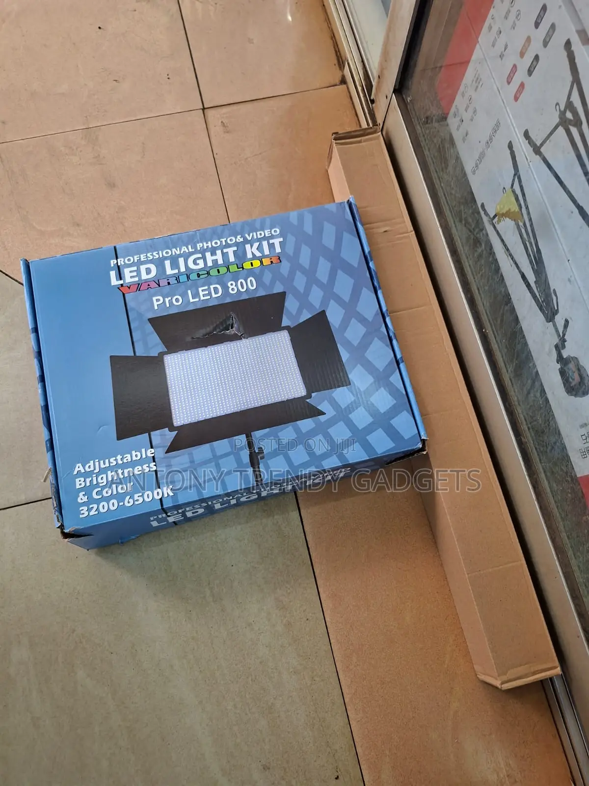 Varicolor 800 Led Panel Light 3200k–6500k Bi-color