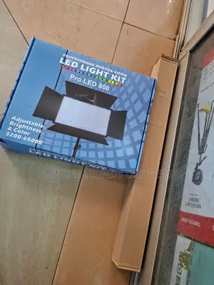 Led 800 Photography Lighting Kit With Batteries