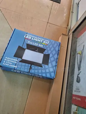 Led 800 Photography Lighting Kit With Batteries