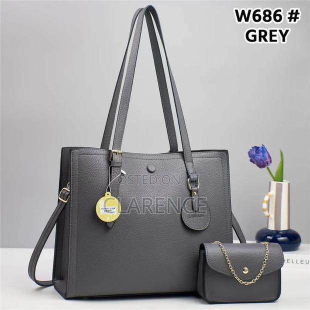 Handbags and Totes - thumbnail 9