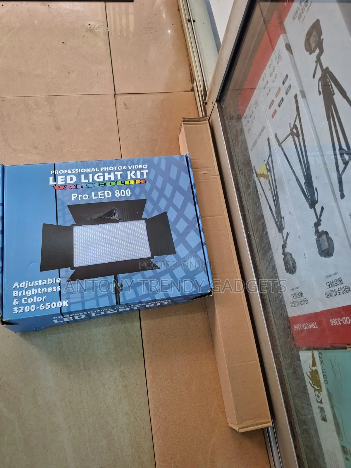 Varicolor Pro Led 800 Professional Photo & Video Light Ki