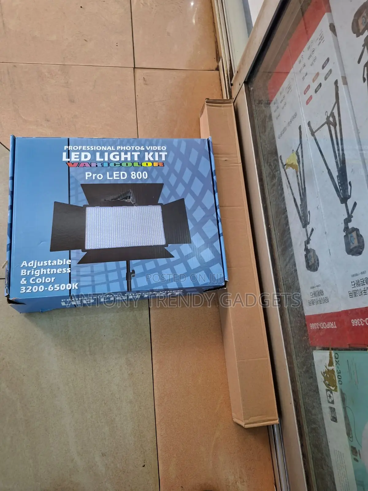 Varicolor Pro Led 800 Light Kit, Pro Led 800 Photo & Video Light Kit