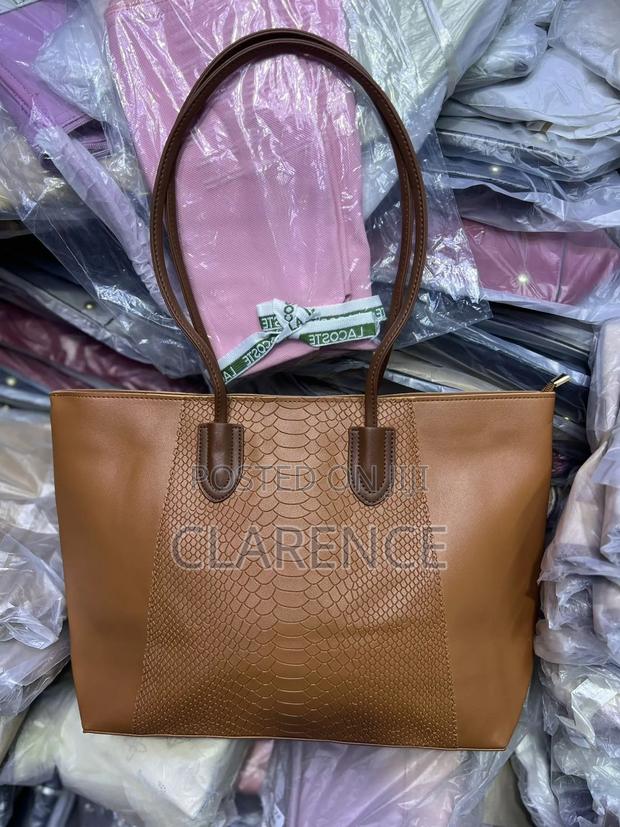 Handbags and Totes - thumbnail 10