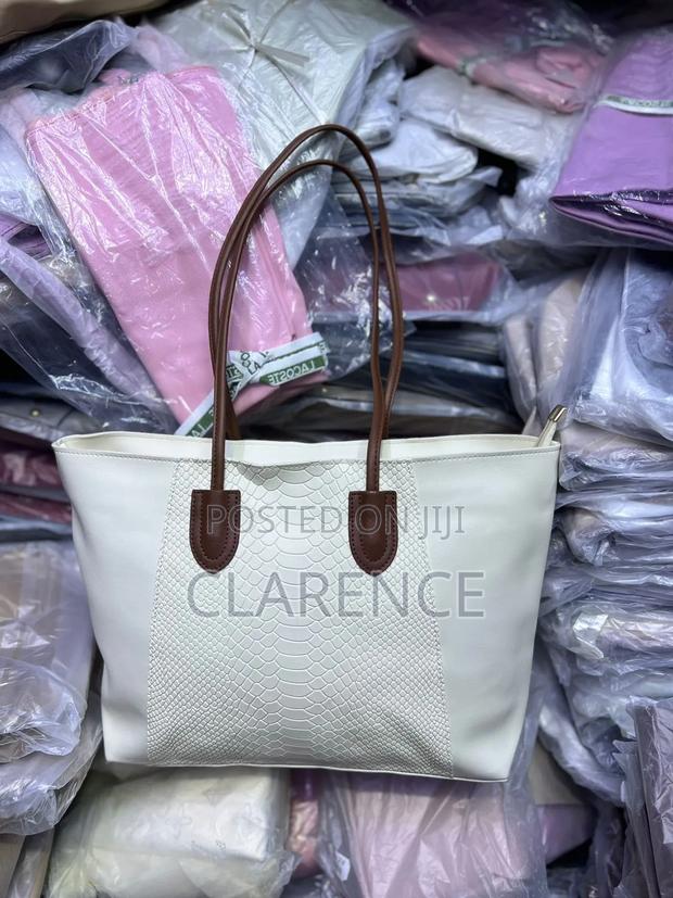 Handbags and Totes - thumbnail 11