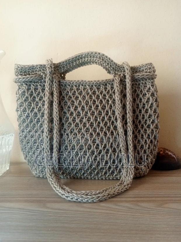 Ladies Crochet Handbags - thumbnail 5