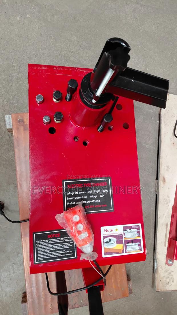 Heavy Duty Electric Simple Truck Tyre Changer Remote Controlled.