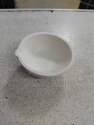 Professional Metal Melting Crucible With Pour Spout