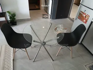Eames Chair and Round Table/Dining Set