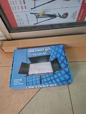 Varicolor Pro Led 600 Professional Photo & Video Light Kit - main view