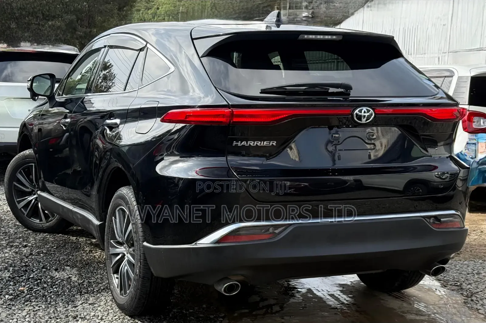 Toyota Harrier 2.0 2020 Black