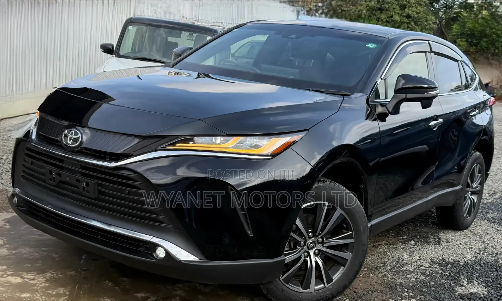 Toyota Harrier 2.0 2020 Black