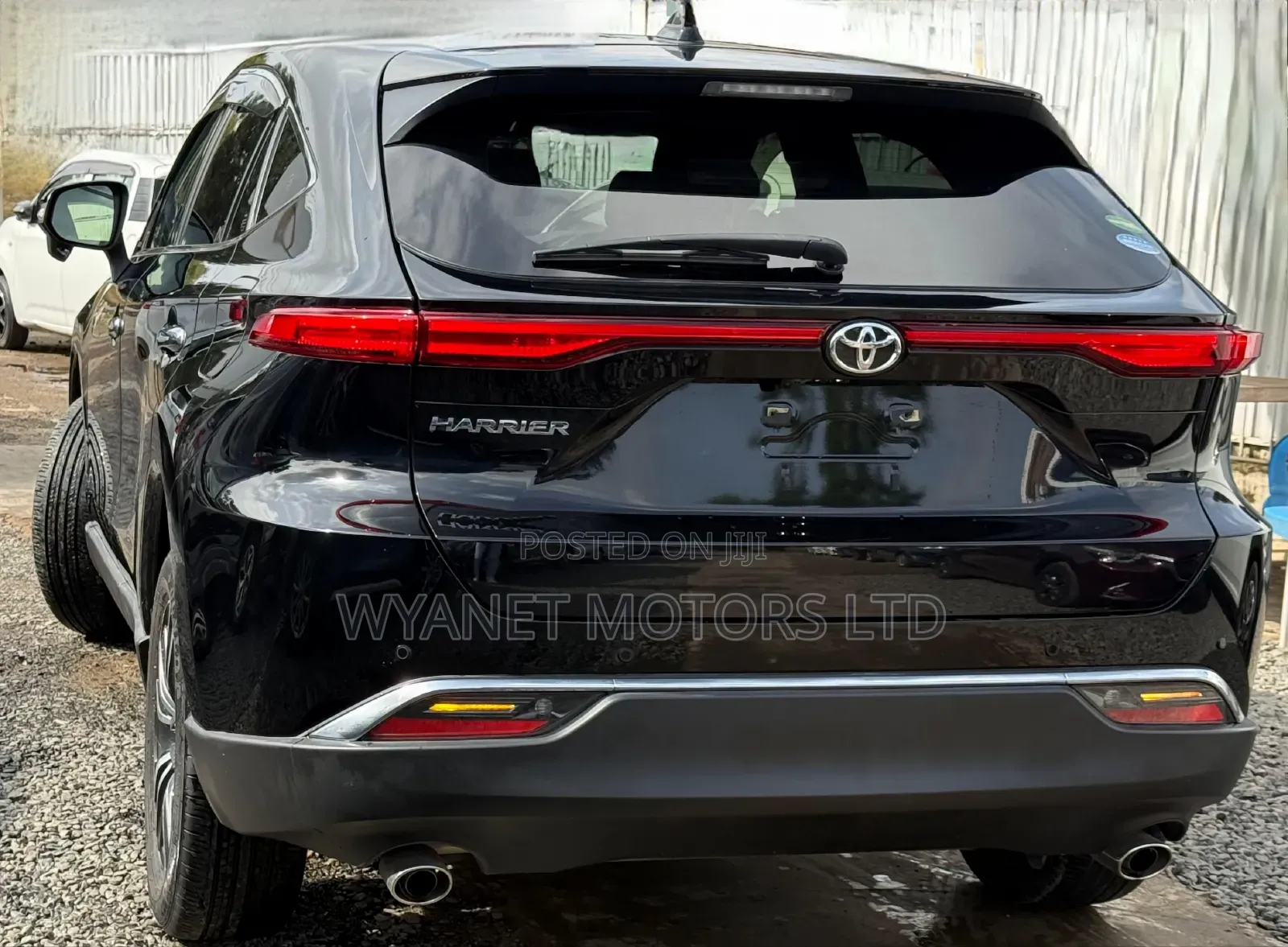 Toyota Harrier 2.0 2020 Black