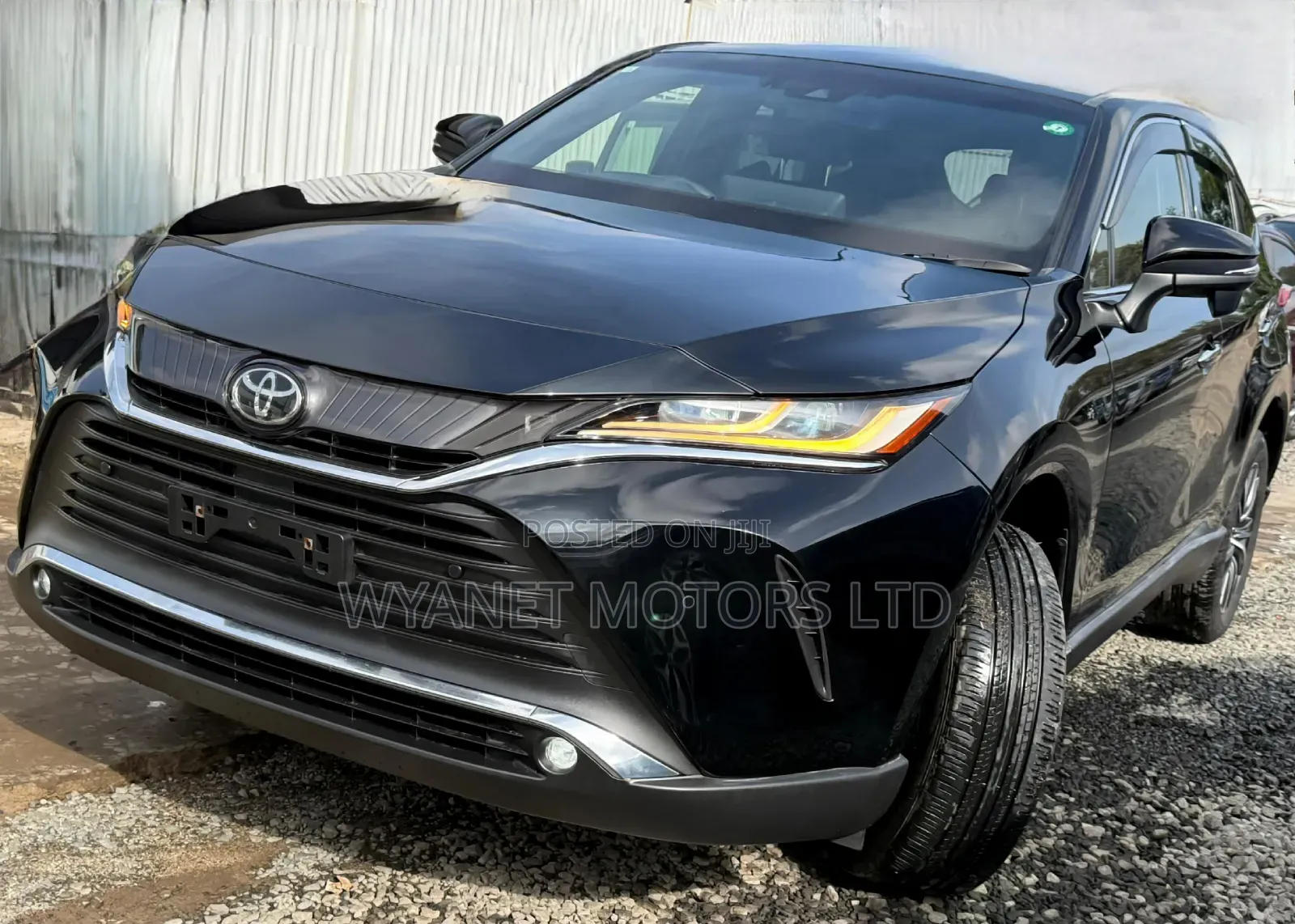 Toyota Harrier 2.0 2020 Black