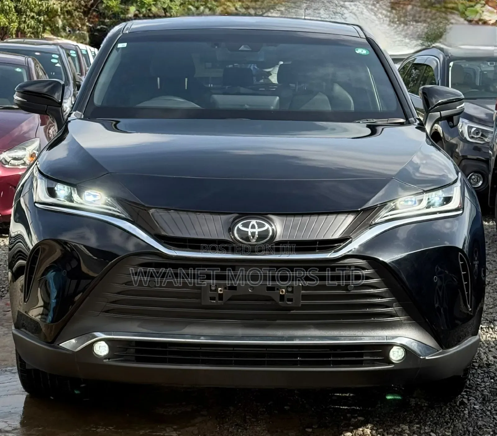 Toyota Harrier 2.0 2020 Black