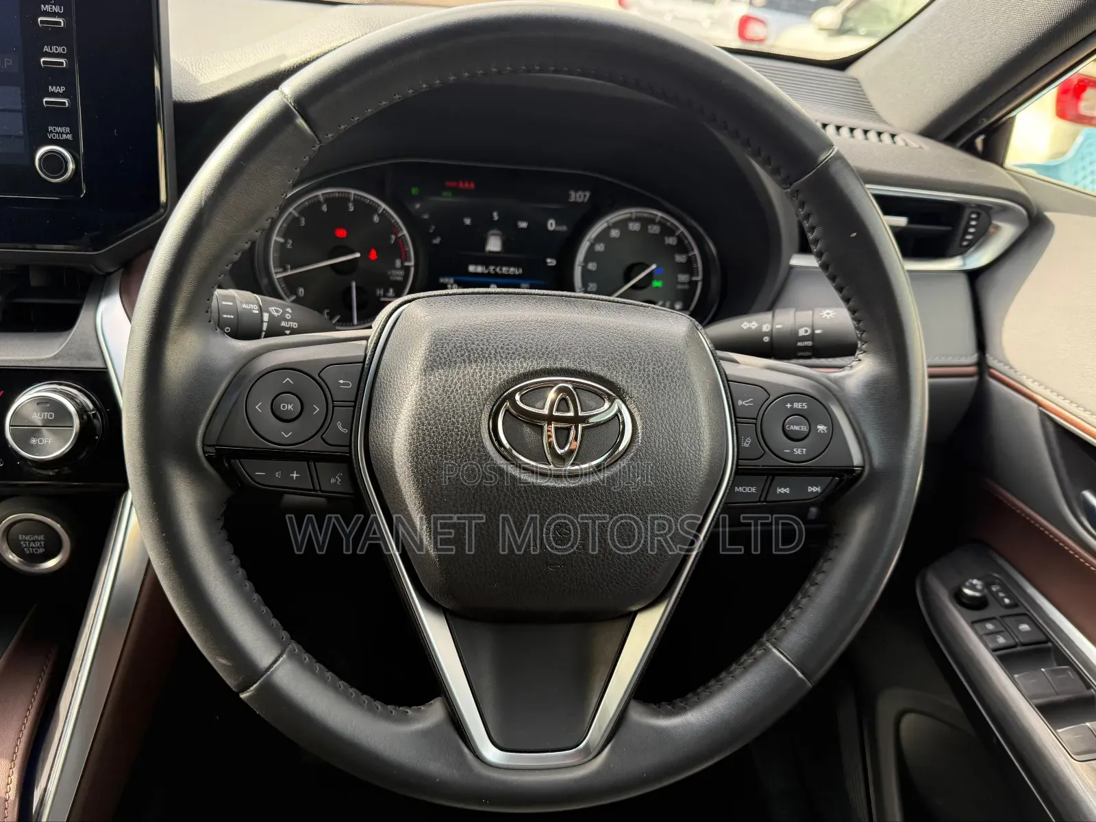 Toyota Harrier 2.0 2020 Black