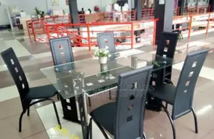 Full Portable Glass 6 Sitter Dinning Table