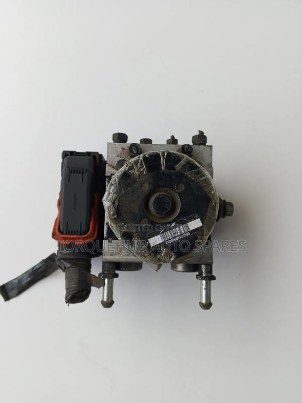 Suzuki Escudo/Grand Vitara Abs Actuator (77k0 B) - thumbnail 2