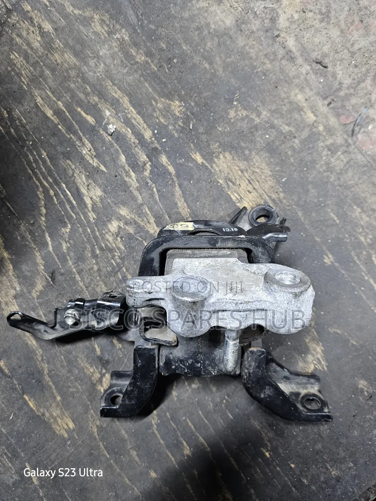 Engine Mounting Auris