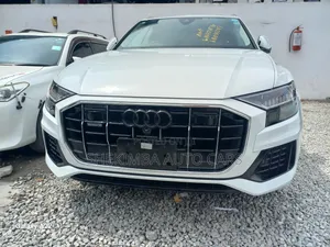 Audi Q8 3.0T Premium AWD quattro 2019 White