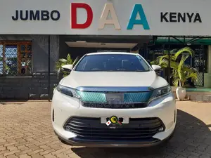 Toyota Harrier 2.0 4WD 2018 White