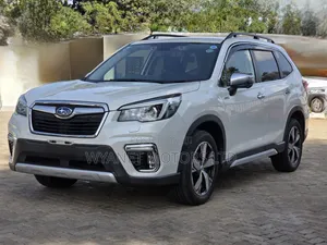 Subaru Forester 2018 White