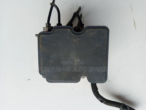 Toyota Noah/Voxy 2014 Abs Actuator (Y9) - thumbnail 3