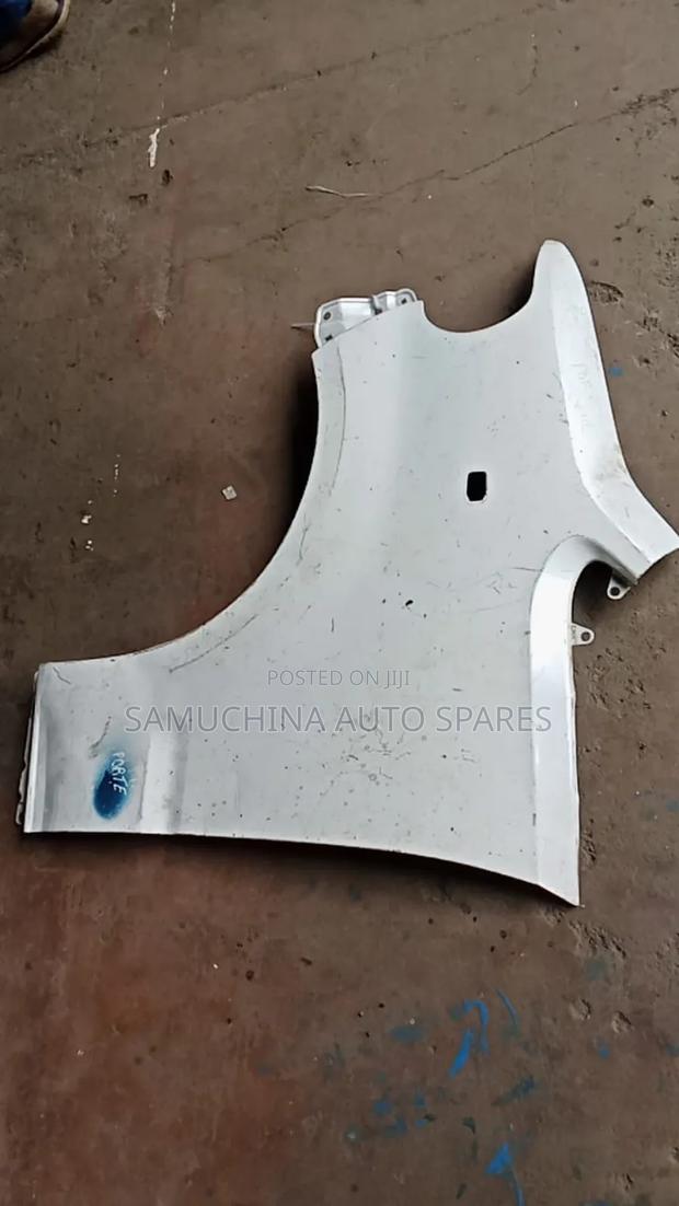 Fender/Wing Toyota Porte Old Model - main view