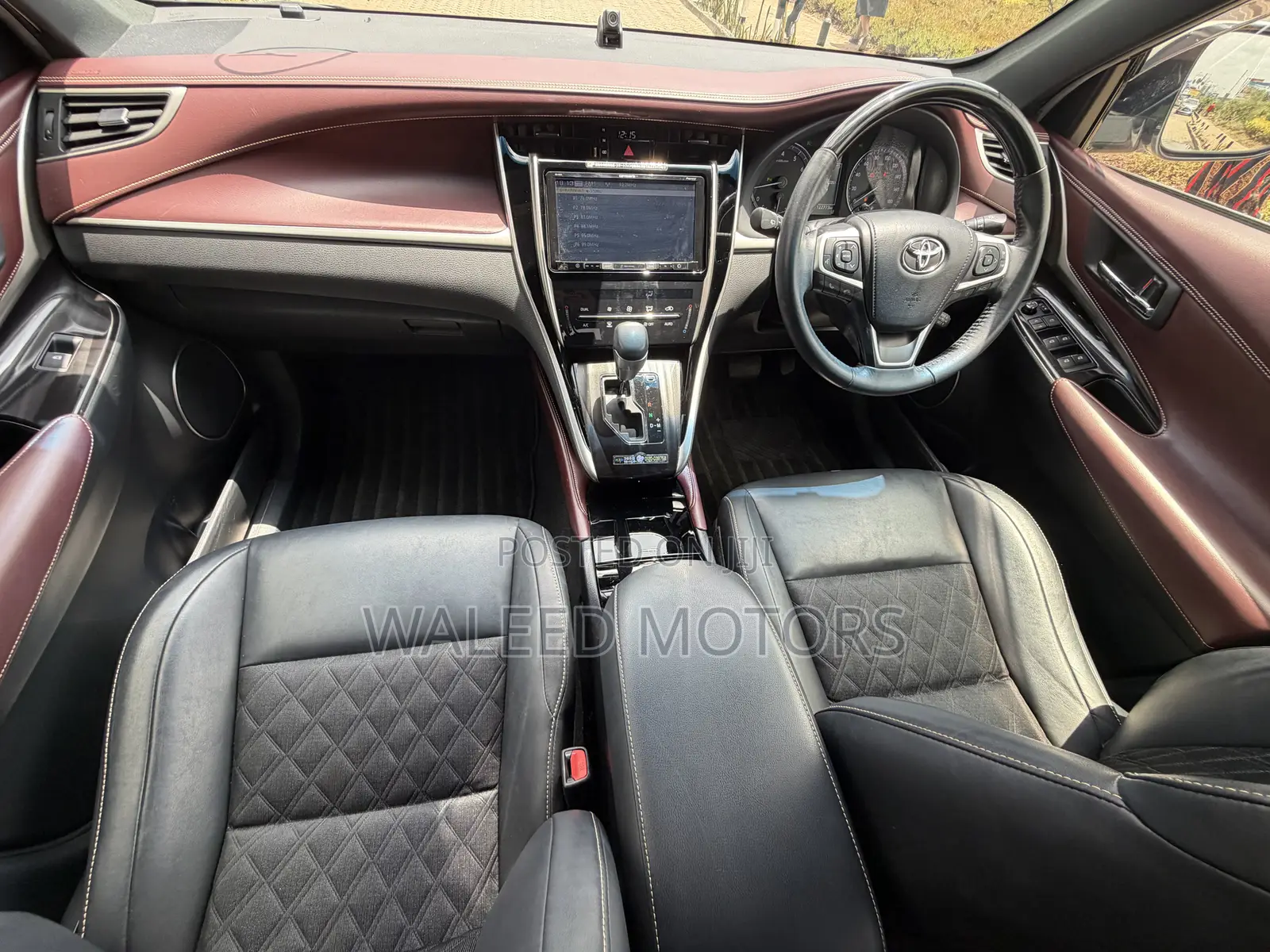Toyota Harrier 2.0 2019 White