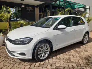 Volkswagen Golf TSI SE FWD 2018 White