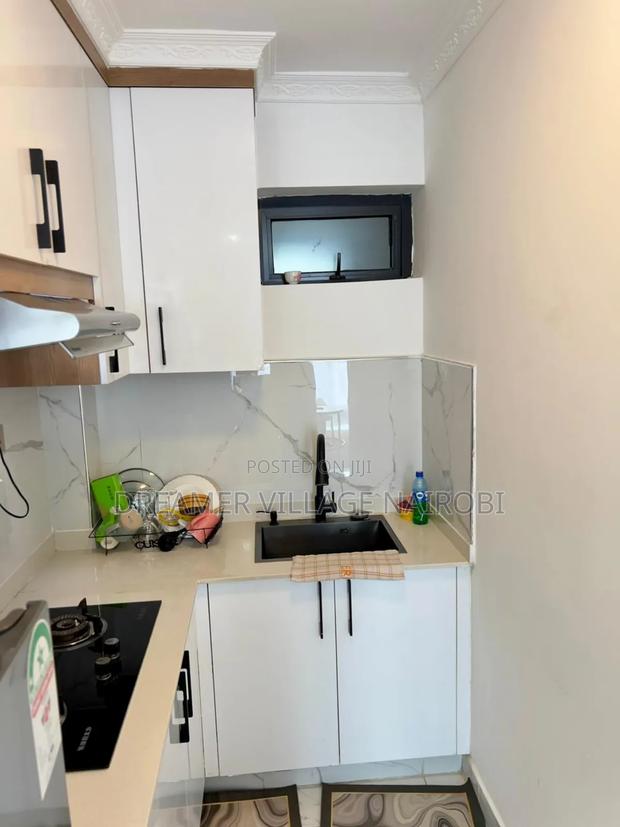 Nice 1bedroom Airbnb in Kilimani. - thumbnail 3