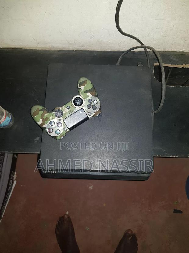 Playstation 4 - thumbnail 4