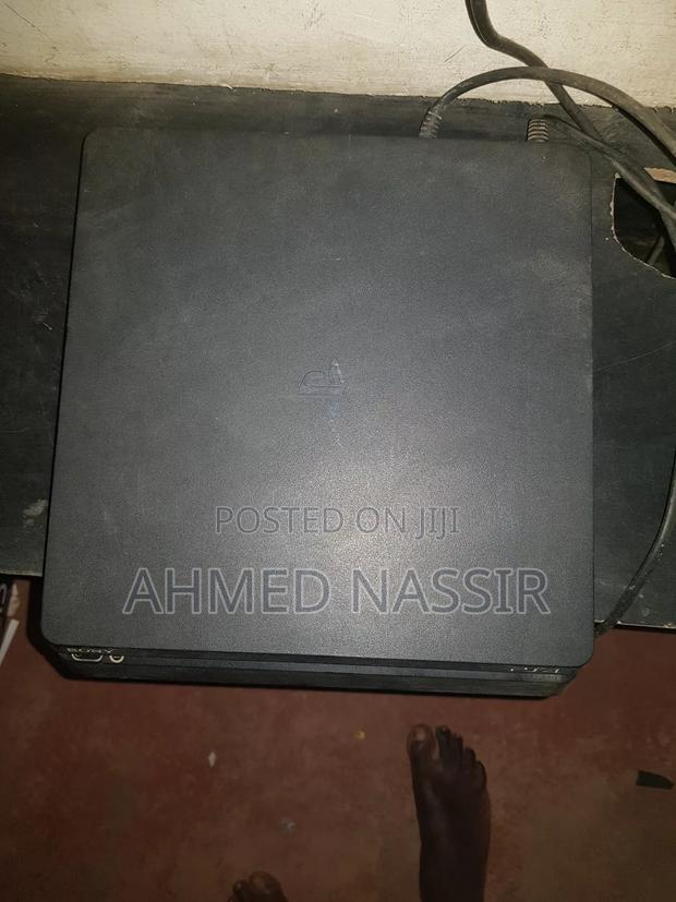 Playstation 4 - thumbnail 6