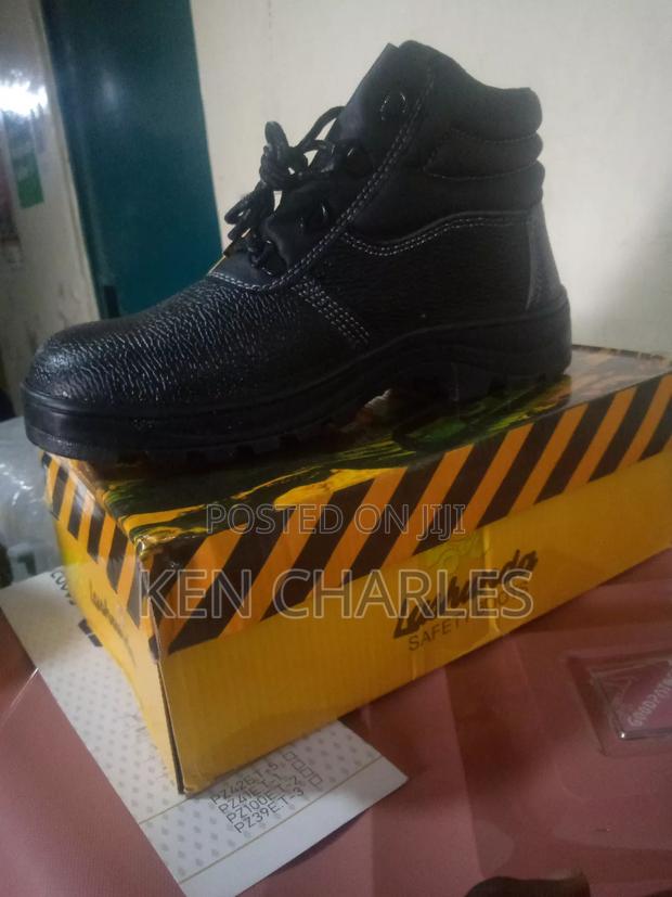 . Ultimate Protection Safety Boots - thumbnail 3