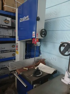 Heavy Duty Woodworking Bandsaw – Precision Versatility