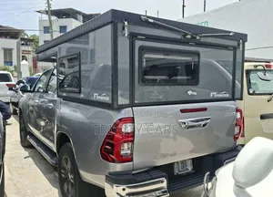 Toyota Hilux 2024 Silver