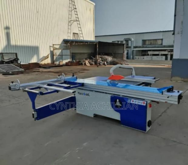 Heavy-Duty Panel Saw Machine