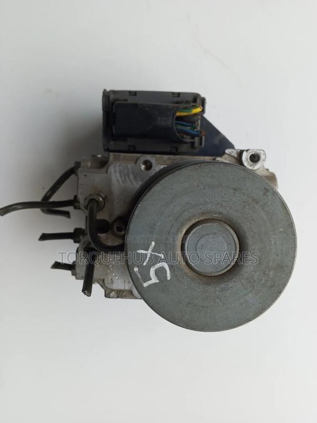 Toyota Hilux 2015 Abs Actuator (5x) - thumbnail 2