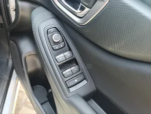 Subaru Forester Premium AWD 2019 Gray