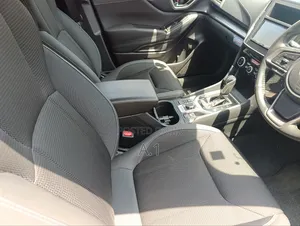Subaru Forester Premium AWD 2019 Gray
