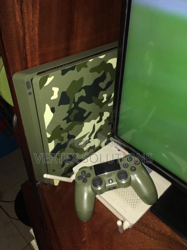 Play Station 4 Slim - main view