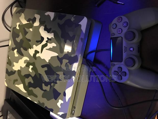 Ps 4 Slim-chipped - main view