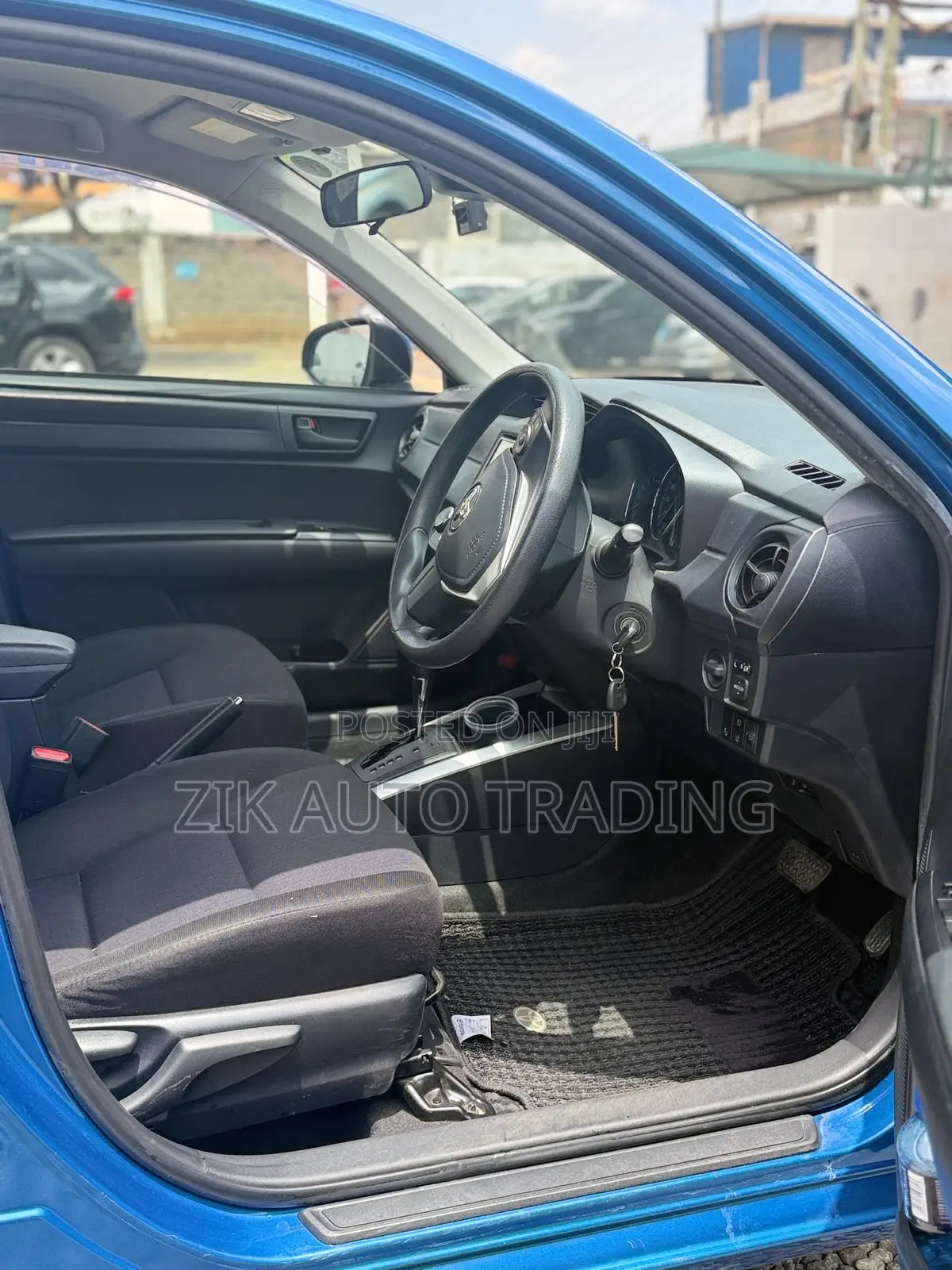 Toyota Corolla Fielder 2018 Blue