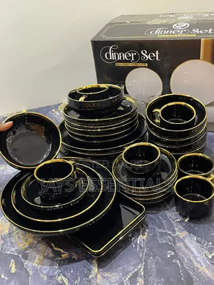 32pc Black Gold Dinner Set